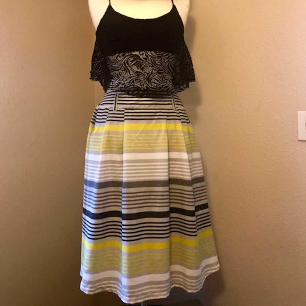 Full 50s-Style Skirt. S
